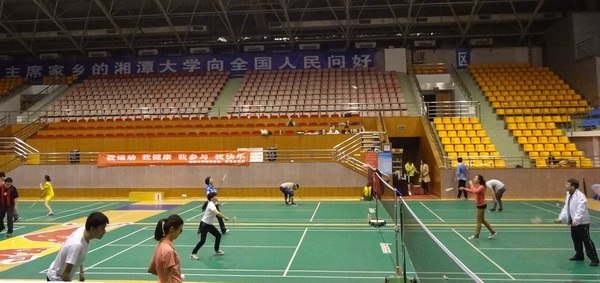 澳亚国际优惠活动大厅“‘羽’我同行”羽毛球赛顺利落幕