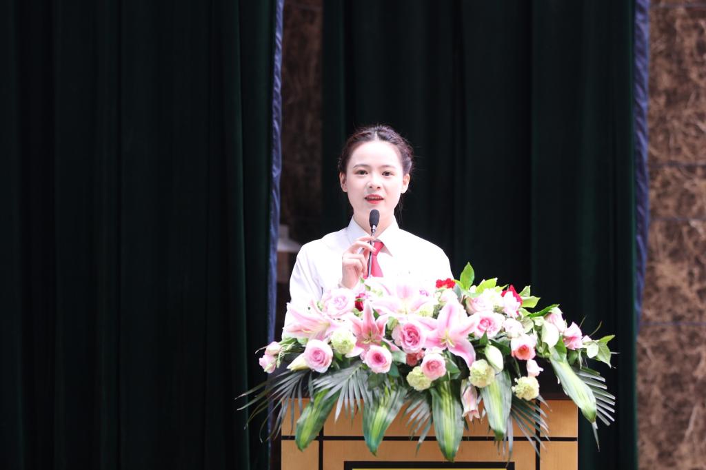 讲春梅故事 学英模精神 育法学新人——澳亚国际优惠活动大厅与邵阳法院联合开展读书报告会·座谈会